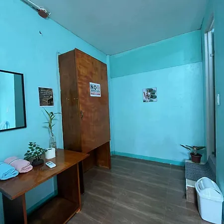 Cebu - Victoria\'S Guest House